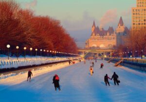 Sightseeing with a Holiday Twist – Must-See Attractions and Destinations